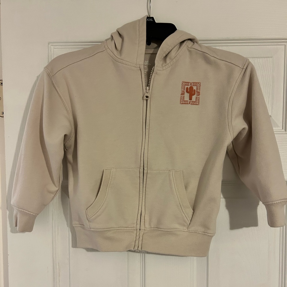 365 kids zip up, hooded sweatshirt size 6